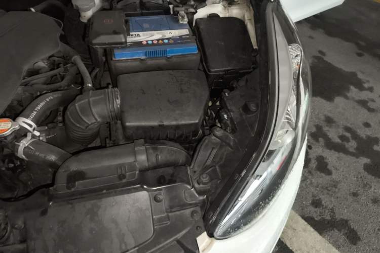 Used Hyundai Elantra (5th Generation / Langdong) 2016 1.6L Automatic Prestige Model Engine Bay Left