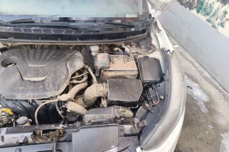 Used Hyundai Elantra (5th Generation / Langdong) 2016 1.6L Manual Luxury Model Engine Bay Left
