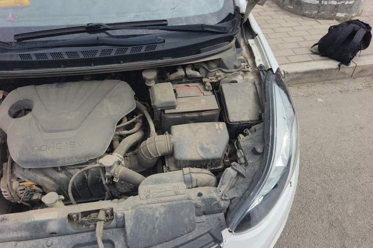 Used Hyundai Elantra (5th Generation / Langdong) 2016 1.6L Automatic Prestige Model Engine Bay Left