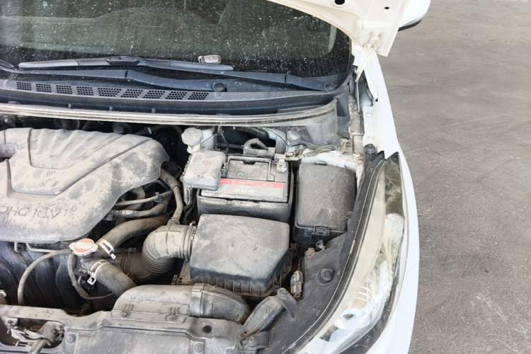Used Hyundai Elantra (5th Generation / Langdong) 2016 1.6L Manual Luxury Model Engine Bay Left