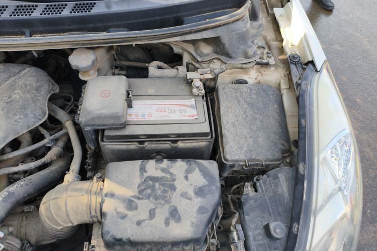 Used Hyundai Elantra (5th Generation / Langdong) 2016 1.6L Manual Luxury Model Engine Bay Left
