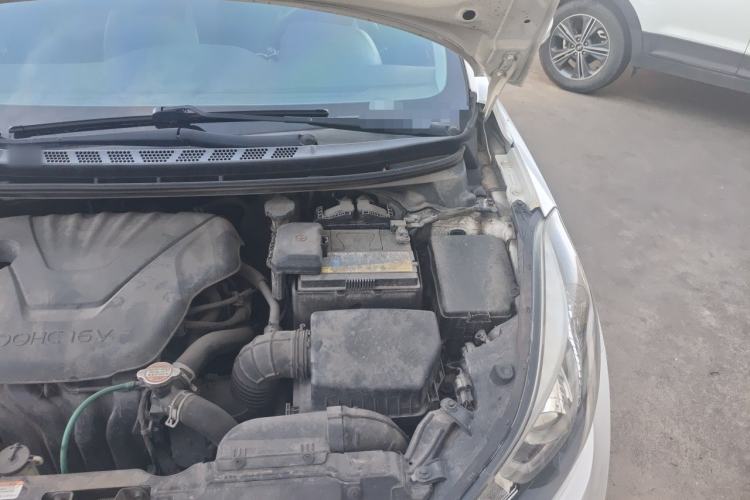 Used Hyundai Elantra (5th Generation / Langdong) 2016 1.6L Automatic Prestige Model Engine Bay Left