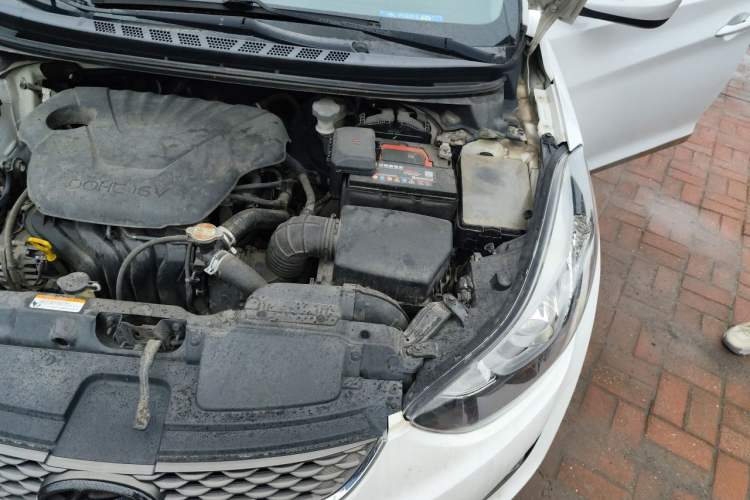 Used Hyundai Elantra (5th Generation / Langdong) 2016 1.6L Automatic Smart Version Engine Bay Left