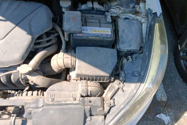 Used Hyundai Elantra (5th Generation / Langdong) 2016 1.6L Automatic Smart Version Engine Bay Left