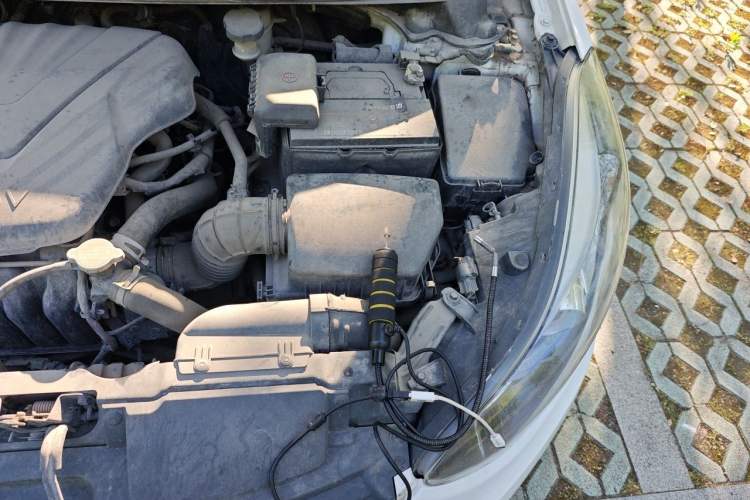 Used Hyundai Elantra (5th Generation / Langdong) 2016 1.6L Manual Luxury Model Engine Bay Left