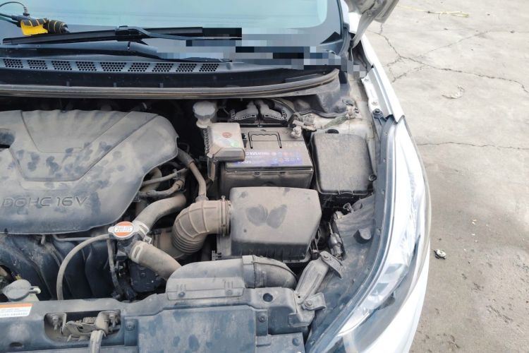 Used Hyundai Elantra (5th Generation / Langdong) 2016 1.6L Automatic Smart Version Engine Bay Left