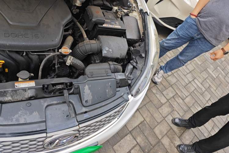 Used Hyundai Elantra (5th Generation / Langdong) 2016 1.6L Automatic Smart Version Engine Bay Left