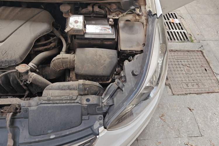 Used Hyundai Elantra (5th Generation / Langdong) 2016 1.6L Automatic Smart Version Engine Bay Left