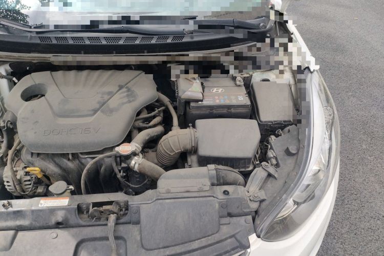 Used Hyundai Elantra (5th Generation / Langdong) 2016 1.6L Manual Luxury Model Engine Bay Left