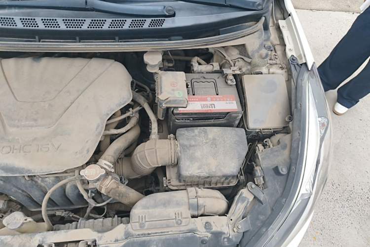 Used Hyundai Elantra (5th Generation / Langdong) 2016 1.6L Manual Luxury Model Engine Bay Left