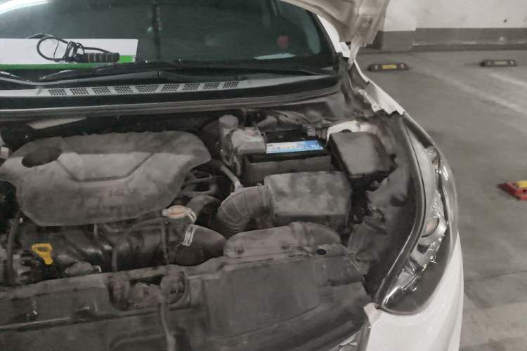 Used Hyundai Elantra (5th Generation / Langdong) 2016 1.6L Automatic Prestige Model Engine Bay Left