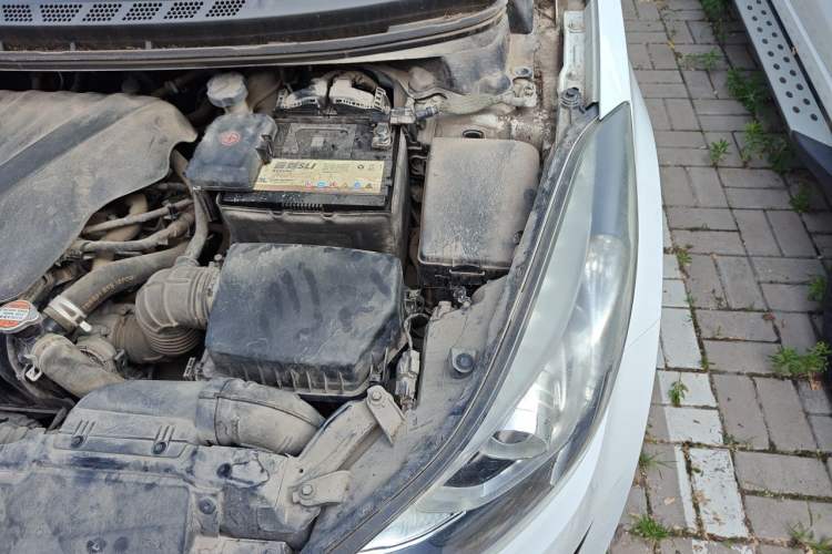 Used Hyundai Elantra (5th Generation / Langdong) 2016 1.6L Automatic Prestige Model Engine Bay Left