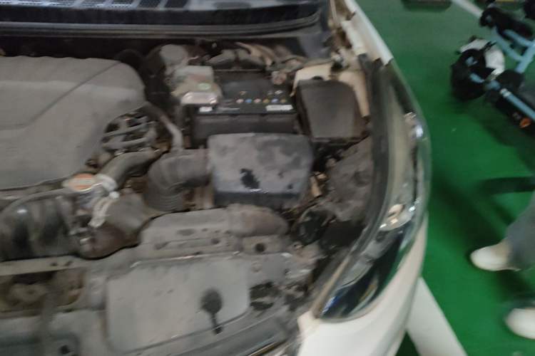 Used Hyundai Elantra (5th Generation / Langdong) 2016 1.6L Automatic Prestige Model Engine Bay Left