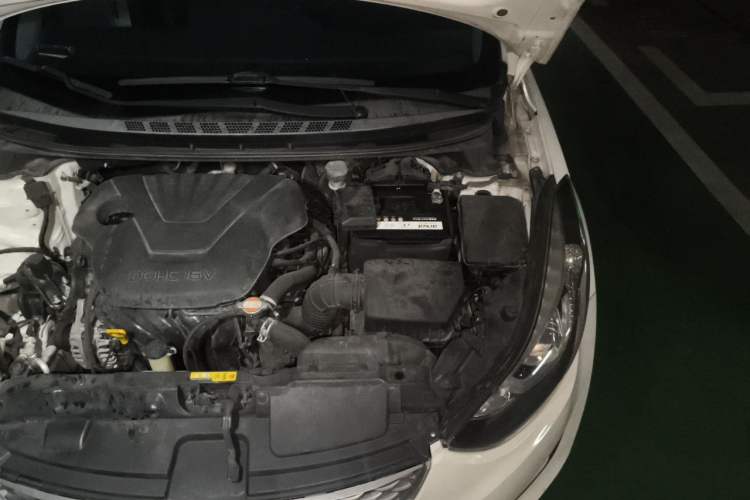 Used Hyundai Elantra (5th Generation / Langdong) 2016 1.6L Automatic Prestige Model Engine Bay Left