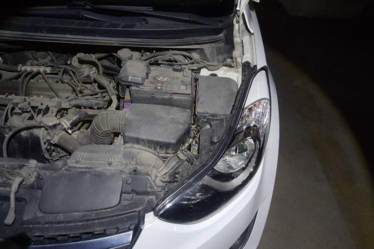 Used Hyundai Elantra (5th Generation / Langdong) 2016 1.6L Manual Fashion Edition Engine Bay Left