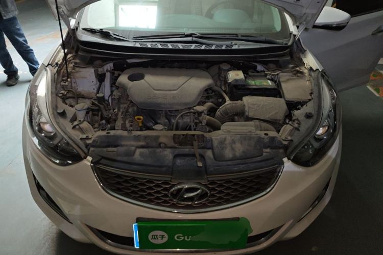 Used Hyundai Elantra (5th Generation / Langdong) 2016 1.6L Manual Luxury Model Engine Bay