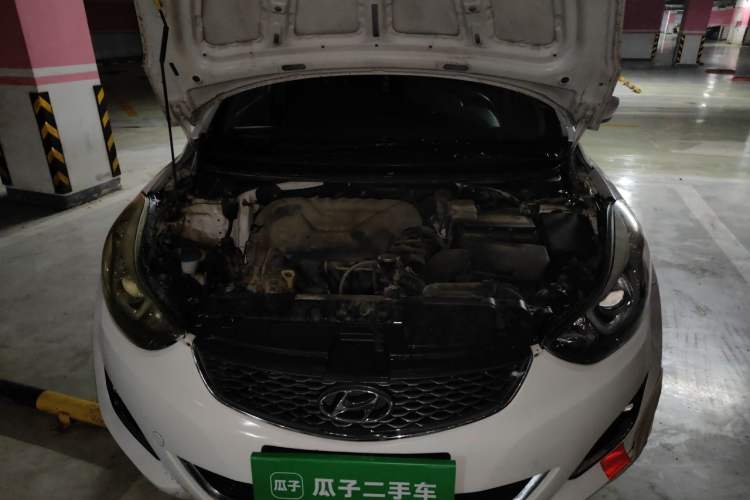Used Hyundai Elantra (5th Generation / Langdong) 2016 1.6L Automatic Smart Version Engine Bay