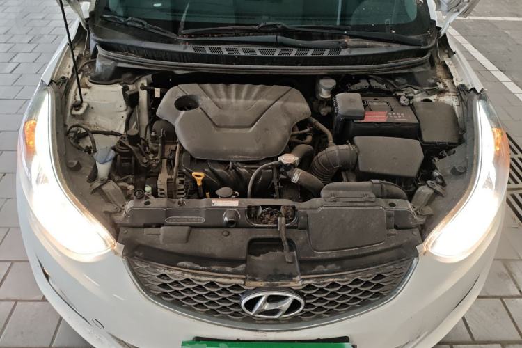 Used Hyundai Elantra (5th Generation / Langdong) 2016 1.6L Automatic Prestige Model Engine Bay