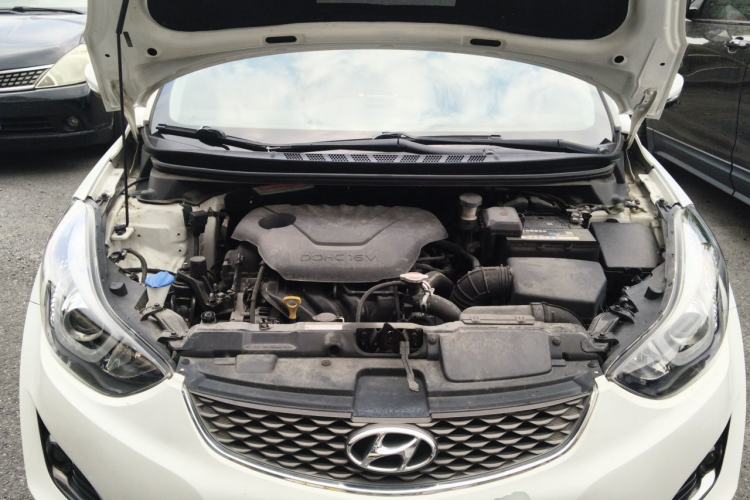 Used Hyundai Elantra (5th Generation / Langdong) 2016 1.6L Automatic Prestige Model Engine Bay