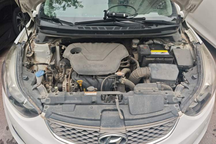 Used Hyundai Elantra (5th Generation / Langdong) 2016 1.6L Automatic Prestige Model Engine Bay