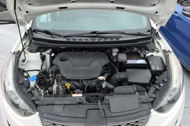 Used Hyundai Elantra (5th Generation / Langdong) 2016 1.6L Automatic Prestige Model Engine Bay