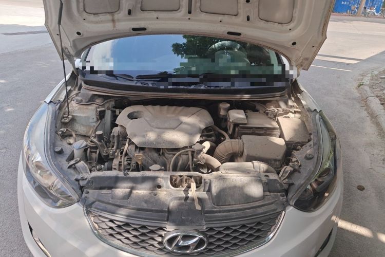 Used Hyundai Elantra (5th Generation / Langdong) 2016 1.6L Manual Luxury Model Engine Bay