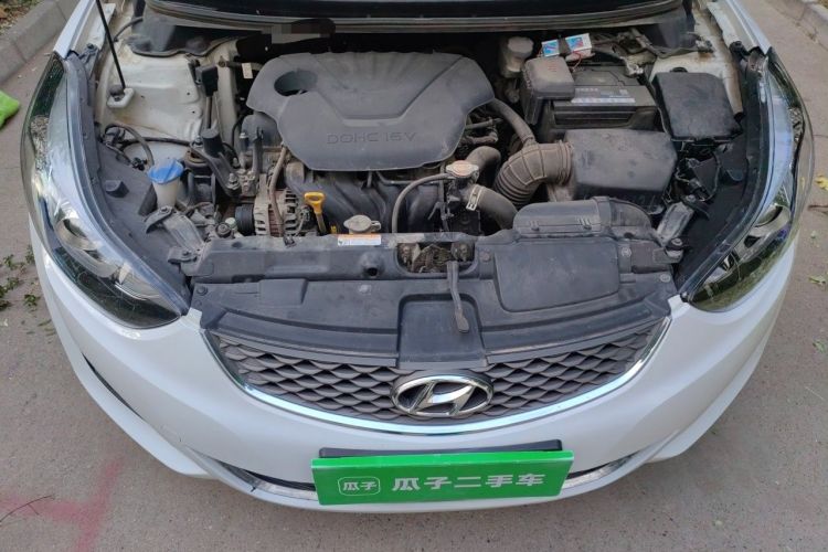 Used Hyundai Elantra (5th Generation / Langdong) 2016 1.6L Automatic Smart Version Engine Bay