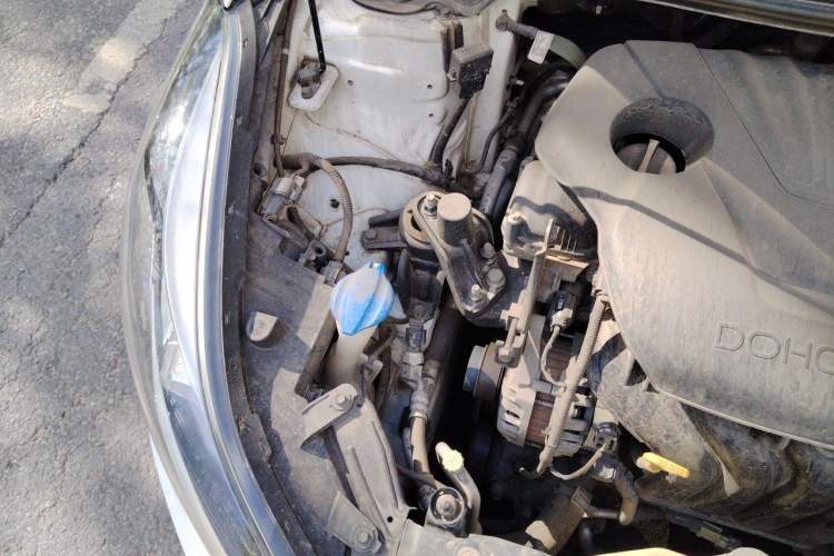 Used Hyundai Elantra (5th Generation / Langdong) 2016 1.6L Automatic Prestige Model Engine Bay Right