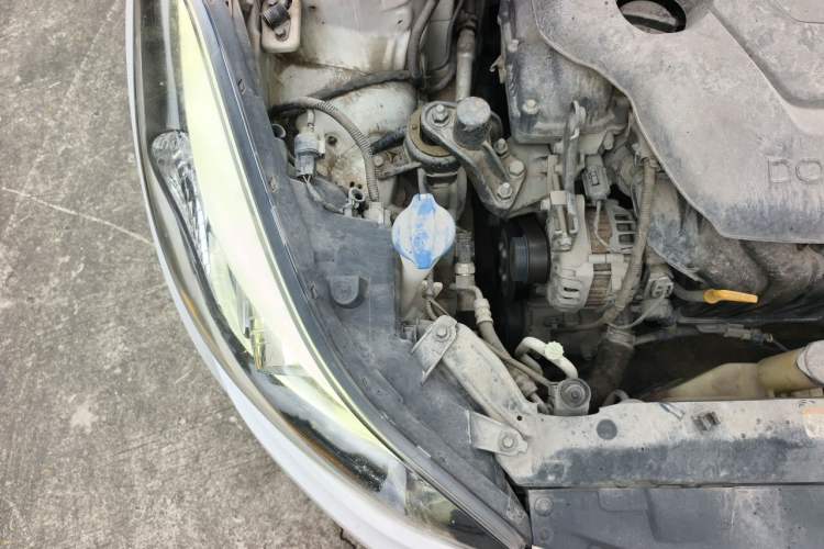 Used Hyundai Elantra (5th Generation / Langdong) 2016 1.6L Automatic Prestige Model Engine Bay Right