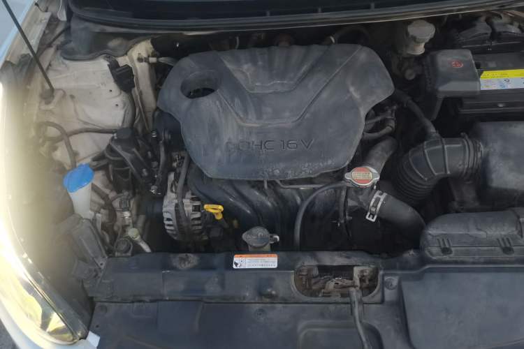 Used Hyundai Elantra (5th Generation / Langdong) 2016 1.6L Automatic Prestige Model Engine Bay Right