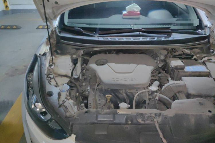 Used Hyundai Elantra (5th Generation / Langdong) 2016 1.6L Automatic Prestige Model Engine Bay Right