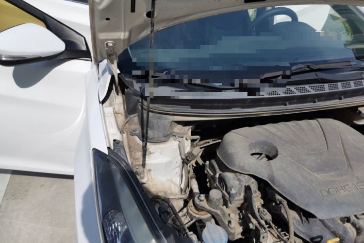 Used Hyundai Elantra (5th Generation / Langdong) 2016 1.6L Automatic Prestige Model Engine Bay Right