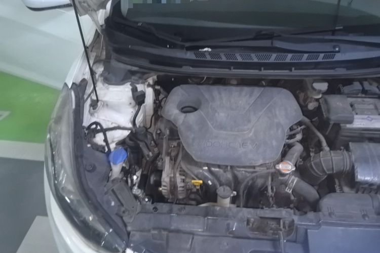 Used Hyundai Elantra (5th Generation / Langdong) 2016 1.6L Automatic Smart Version Engine Bay Right