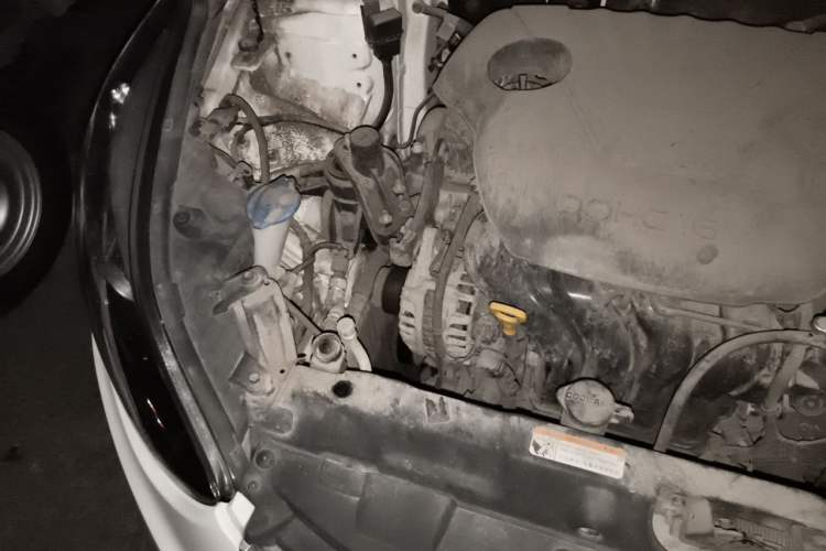 Used Hyundai Elantra (5th Generation / Langdong) 2016 1.6L Manual Luxury Model Engine Bay Right