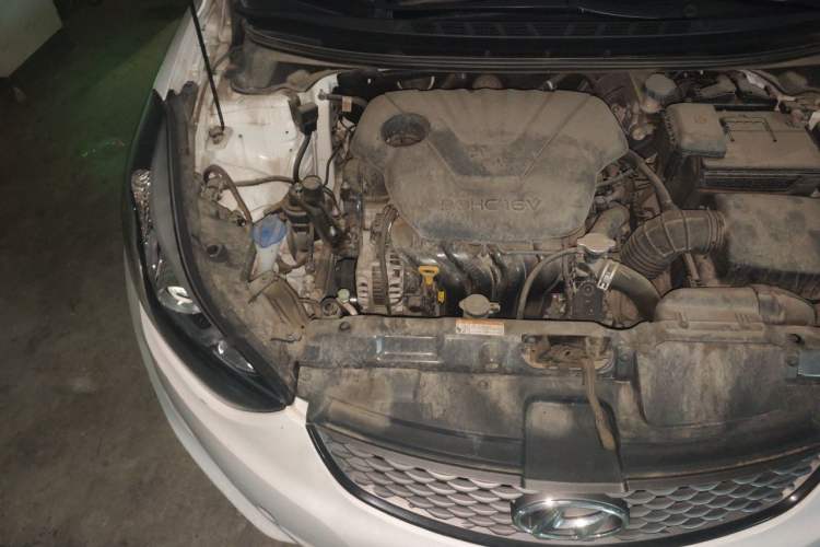 Used Hyundai Elantra (5th Generation / Langdong) 2016 1.6L Automatic Smart Version Engine Bay Right