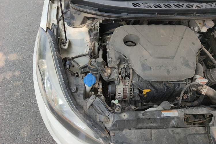 Used Hyundai Elantra (5th Generation / Langdong) 2016 1.6L Automatic Smart Version Engine Bay Right