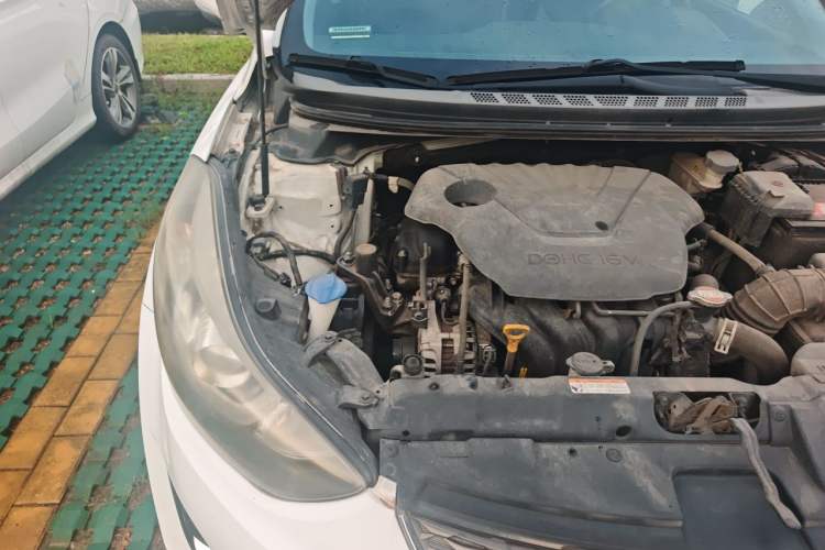 Used Hyundai Elantra (5th Generation / Langdong) 2016 1.6L Automatic Prestige Model Engine Bay Right