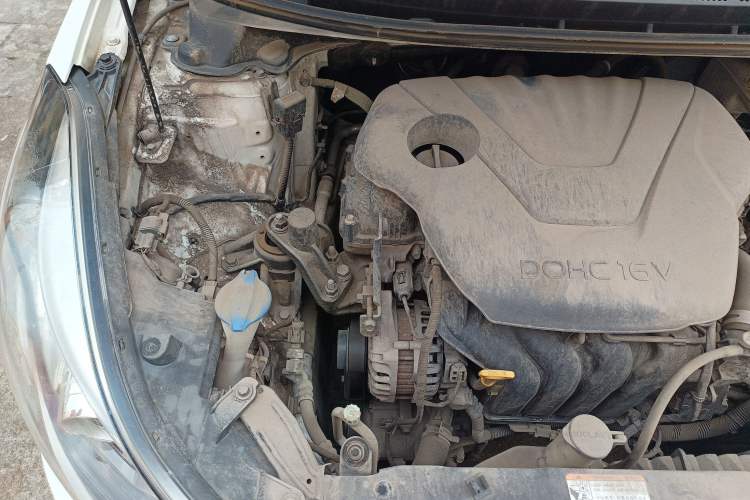 Used Hyundai Elantra (5th Generation / Langdong) 2016 1.6L Automatic Prestige Model Engine Bay Right