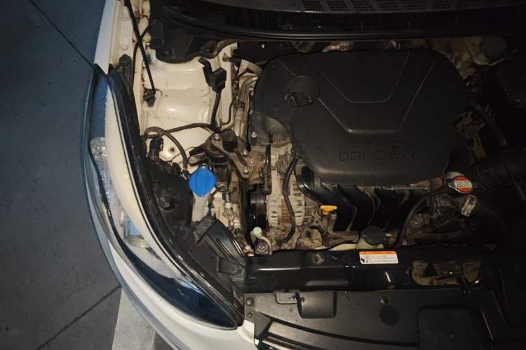 Used Hyundai Elantra (5th Generation / Langdong) 2016 1.6L Manual Fashion Edition Engine Bay Right