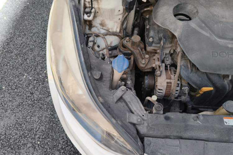 Used Hyundai Elantra (5th Generation / Langdong) 2016 1.6L Automatic Smart Version Engine Bay Right
