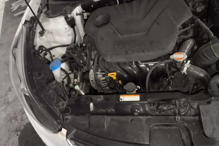 Used Hyundai Elantra (5th Generation / Langdong) 2016 1.6L Automatic Prestige Model Engine Bay Right