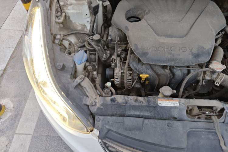 Used Hyundai Elantra (5th Generation / Langdong) 2016 1.6L Automatic Prestige Model Engine Bay Right