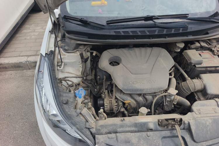 Used Hyundai Elantra (5th Generation / Langdong) 2016 1.6L Automatic Prestige Model Engine Bay Right