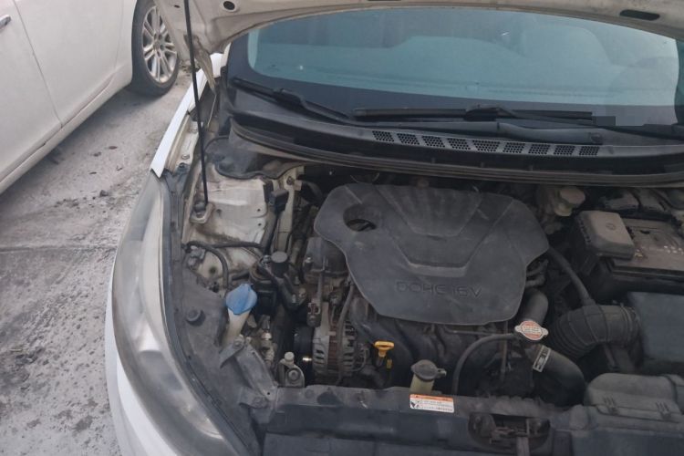 Used Hyundai Elantra (5th Generation / Langdong) 2016 1.6L Automatic Smart Version Engine Bay Right