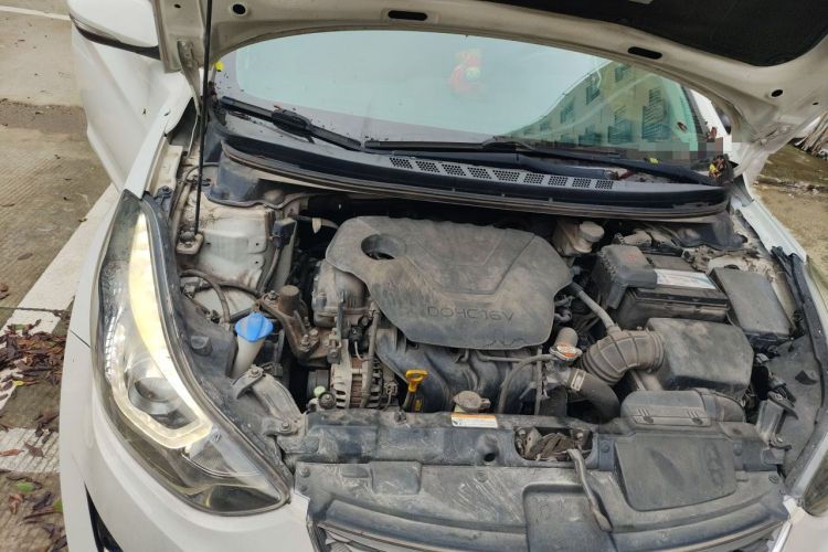 Used Hyundai Elantra (5th Generation / Langdong) 2016 1.6L Automatic Prestige Model Engine Bay Right