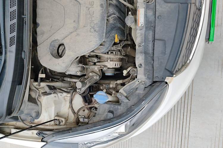 Used Hyundai Elantra (5th Generation / Langdong) 2016 1.6L Automatic Smart Version Engine Bay Right