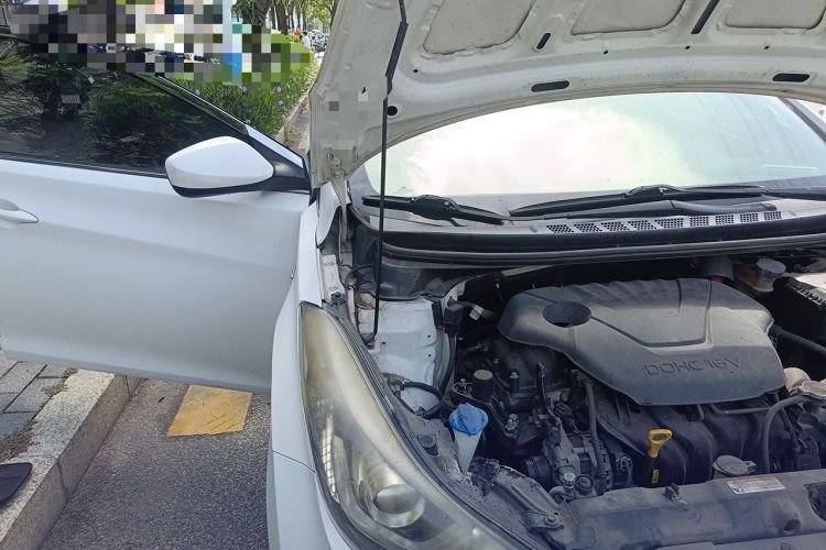 Used Hyundai Elantra (5th Generation / Langdong) 2016 1.6L Automatic Smart Version Engine Bay Right