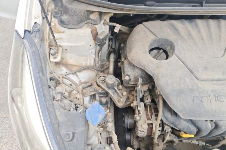 Used Hyundai Elantra (5th Generation / Langdong) 2016 1.6L Automatic Prestige Model Engine Bay Right