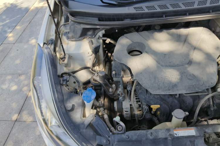Used Hyundai Elantra (5th Generation / Langdong) 2016 1.6L Automatic Prestige Model Engine Bay Right