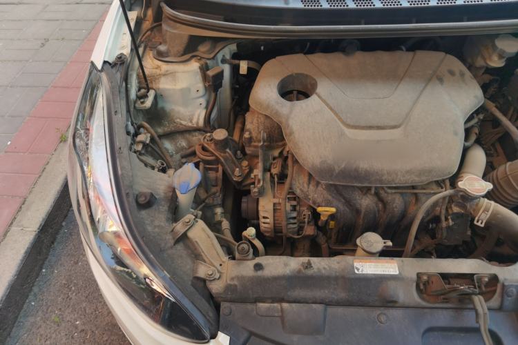 Used Hyundai Elantra (5th Generation / Langdong) 2016 1.6L Automatic Prestige Model Engine Bay Right